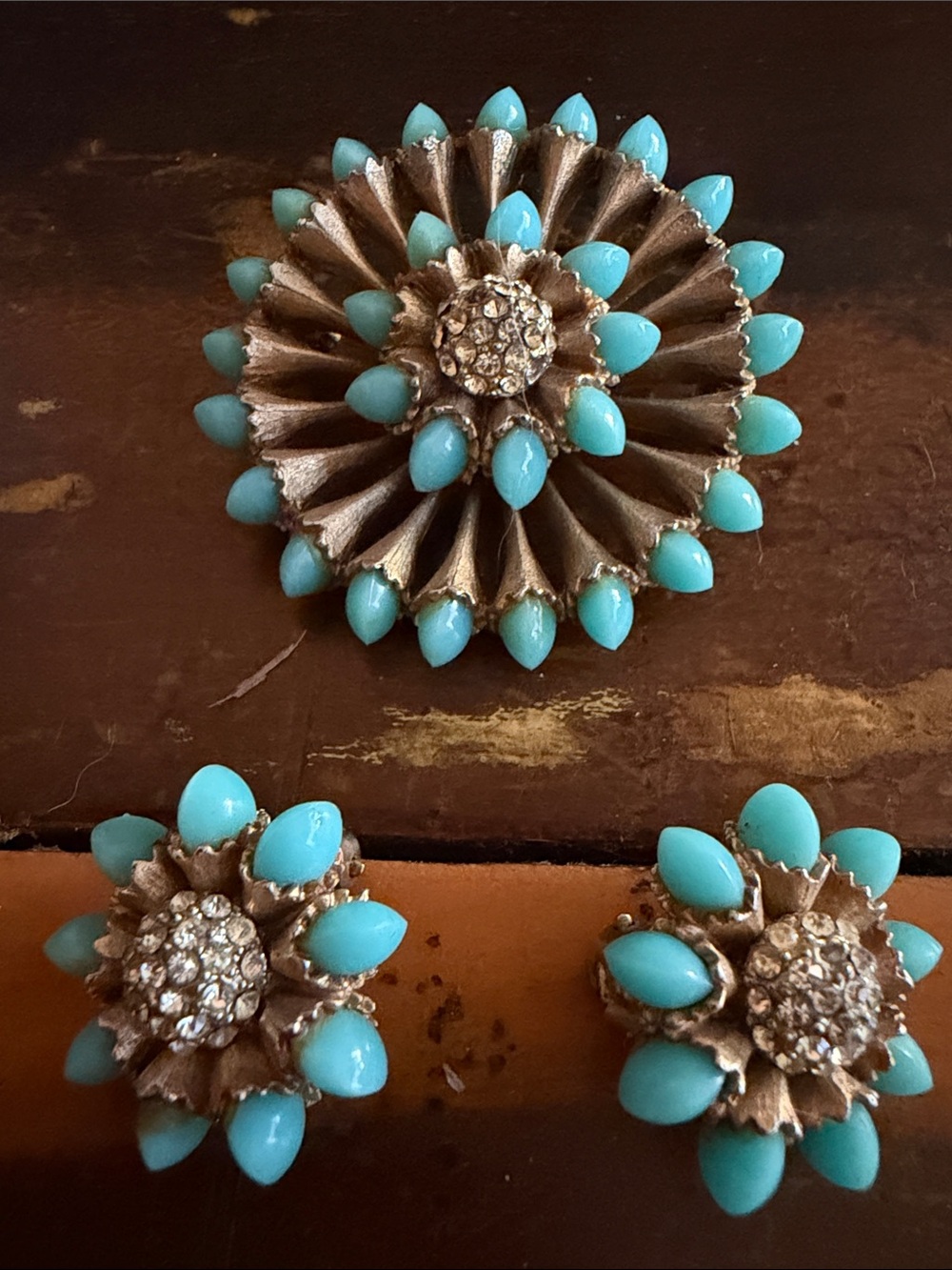 Vintage Turquoise Floral Brooch and Earring Set - Unbranded
